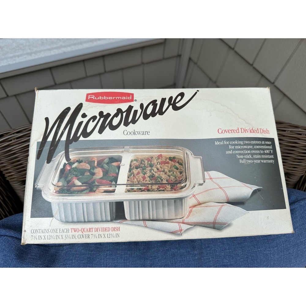 Vtg Rubbermaid Microwave Cookware 2 QT Divided Dish New
